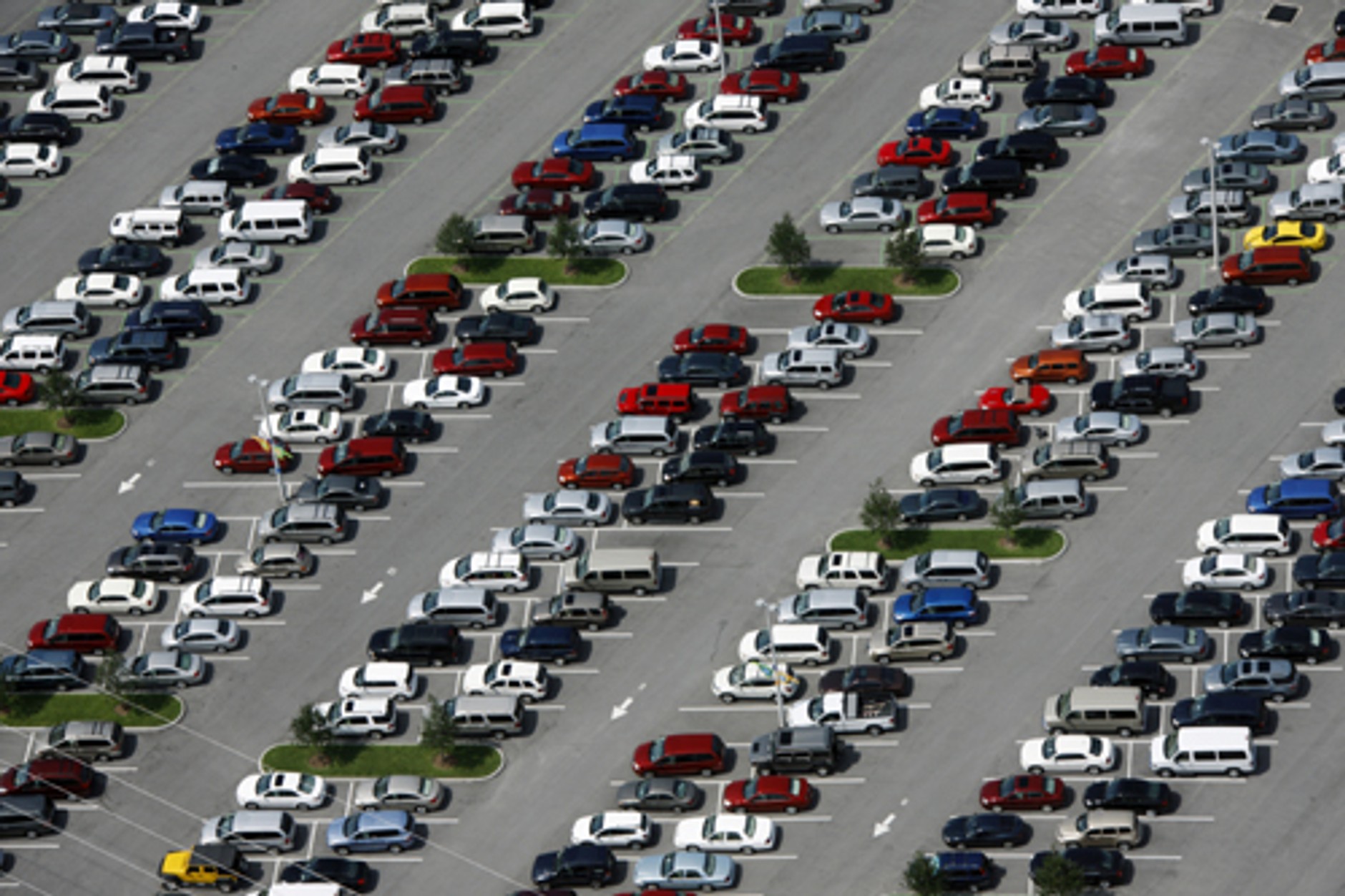 Branża motoryzacyjna w kryzysie. Jak USA ratują producentów aut?