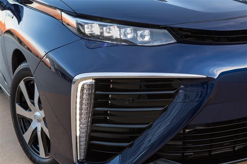 Toyota Mirai – na ogniwa wodorowe