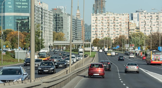 Polacy jeżdżą najstarszymi autami w Unii Europejskiej. Statystyki są bezlitosne