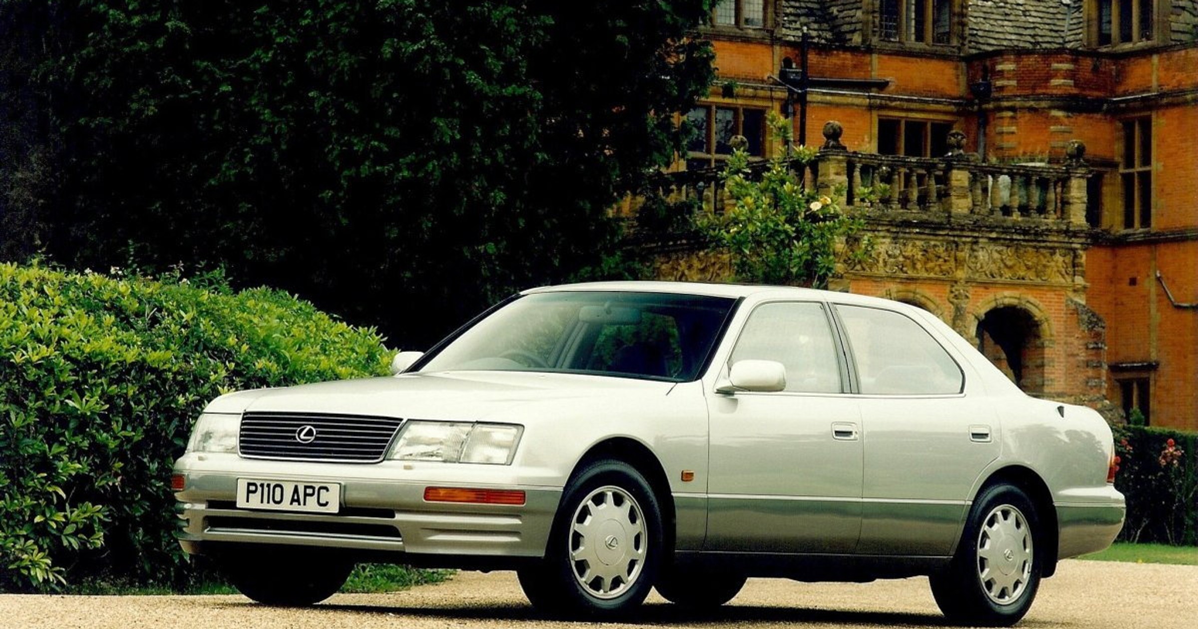 Lexus LS