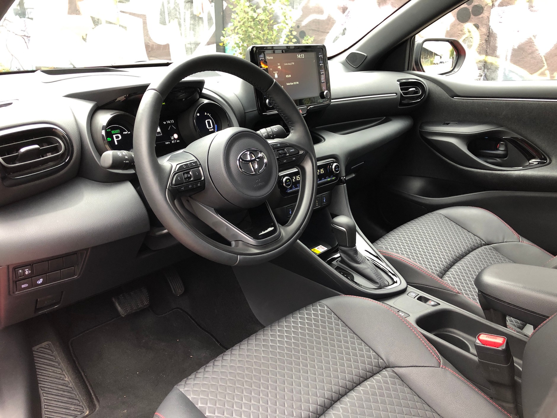 Nowa Toyota Yaris 1.5 Hybrid Premiere Edition