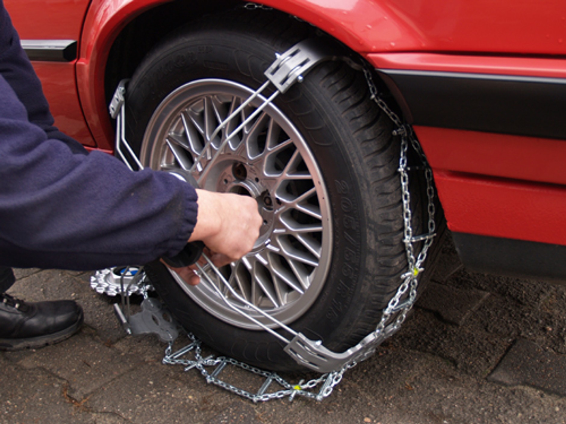 Łańcuchy na śnieg, radzimy jakie wybrać na ferie