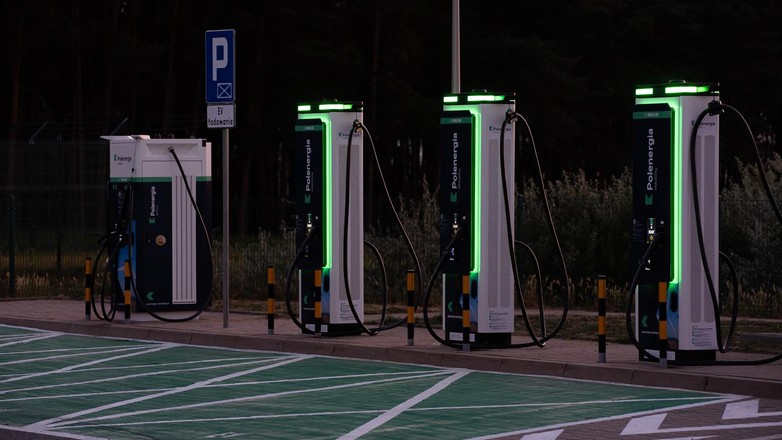 Nowe ładowarki na autostradzie A2