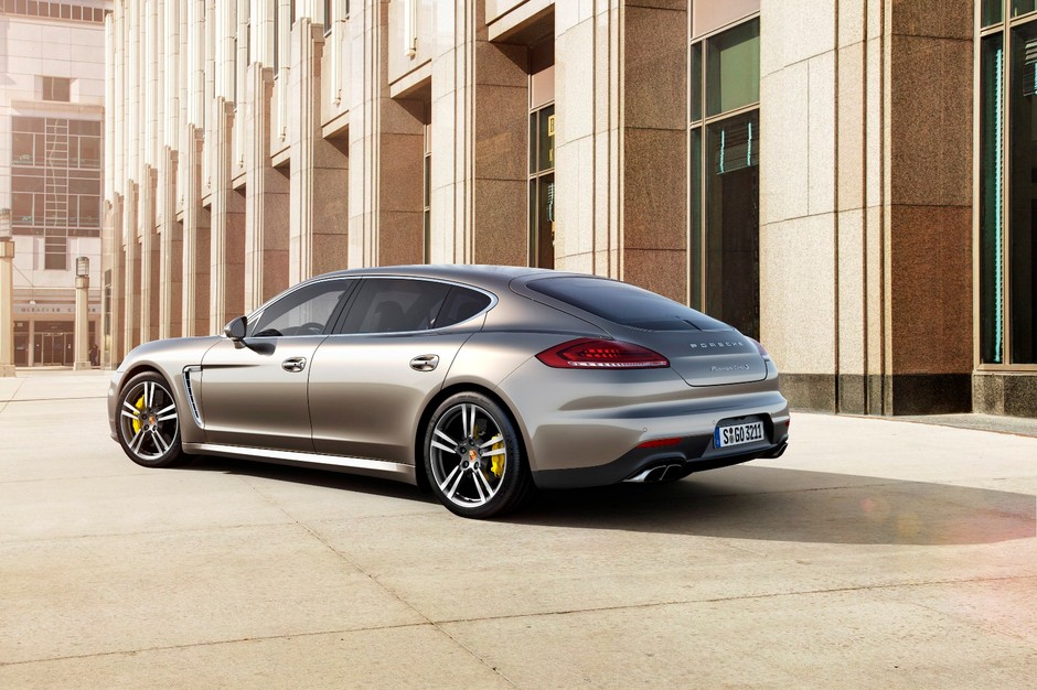 Nowości Porsche na 3 salonach