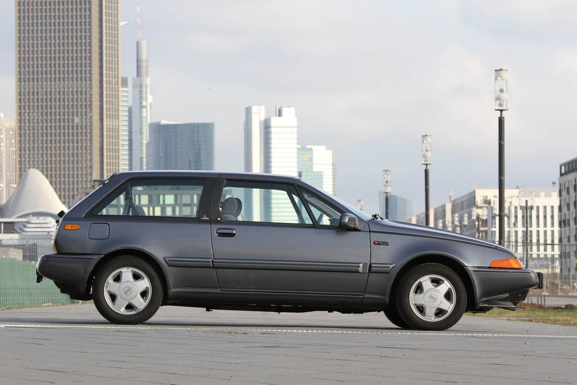 Volvo 480 - zbyt awangardowe jak na swoje czasy