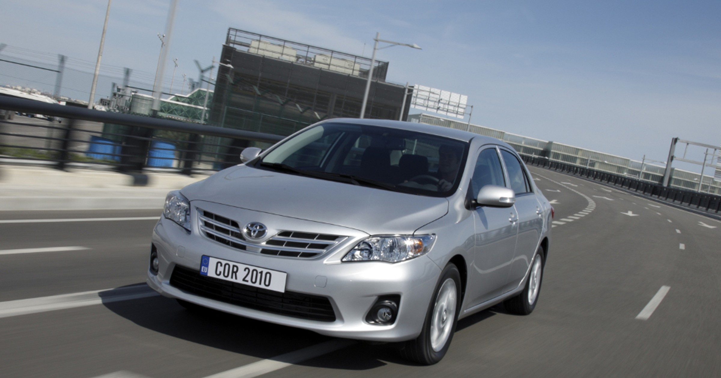 Toyota przygotowuje się do produkcji nowych kompaktów