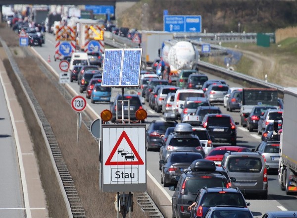 "Autobahny" nie są idealne! Niemcom kojarzą się przede wszystkim z wiecznymi korkami