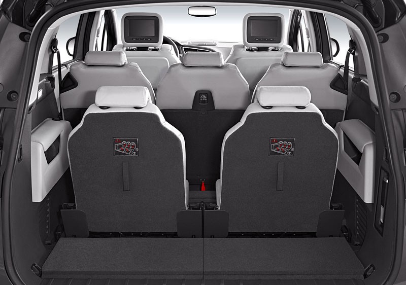 Peugeot: 5008 - duży, wygodny, nowoczesny, dla 5 lub 7 osób