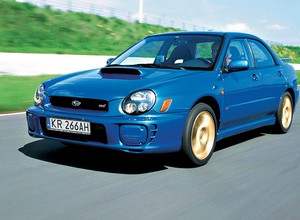 Małe, mocne i niedrogie - auta sportowe w cenie od 10 do 30 tys. zł