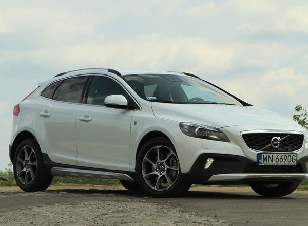 Volvo V40 Cross Country T3 - wysoka jakość w każdym detalu