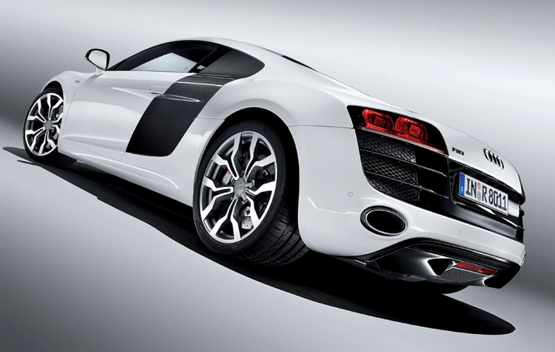 Detroit 2009: Audi R8 V10 z silnikiem Lamborghini