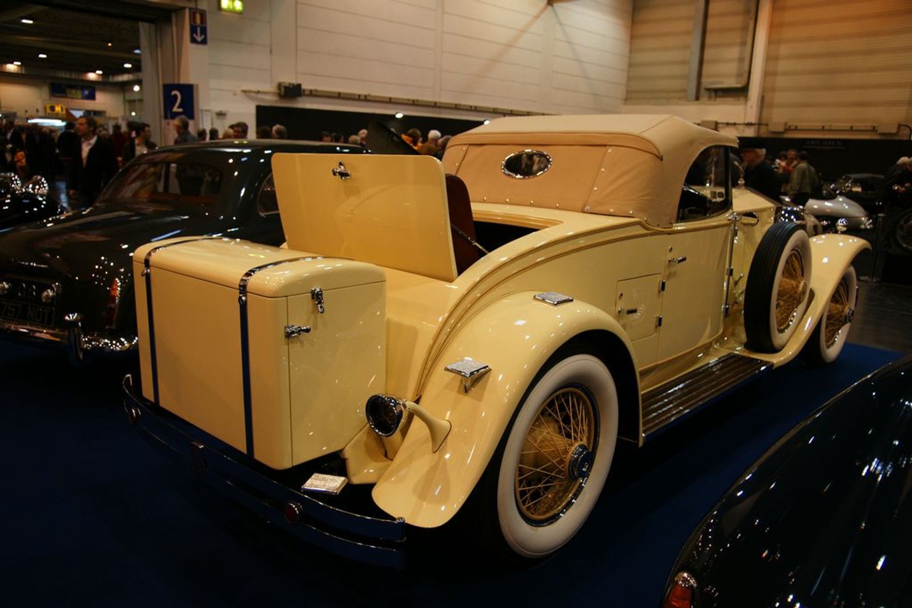 Techno Classica Essen 2010: targi rekordów - zaprzeczenie kryzysu w motoryzacji (galeria)