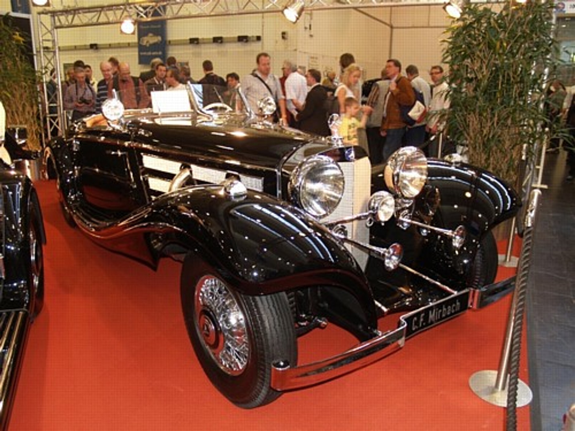 Technoclassica Essen 2009: Zabytkowe auta na salonie.