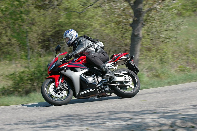Honda CBR600RR: walka o medal