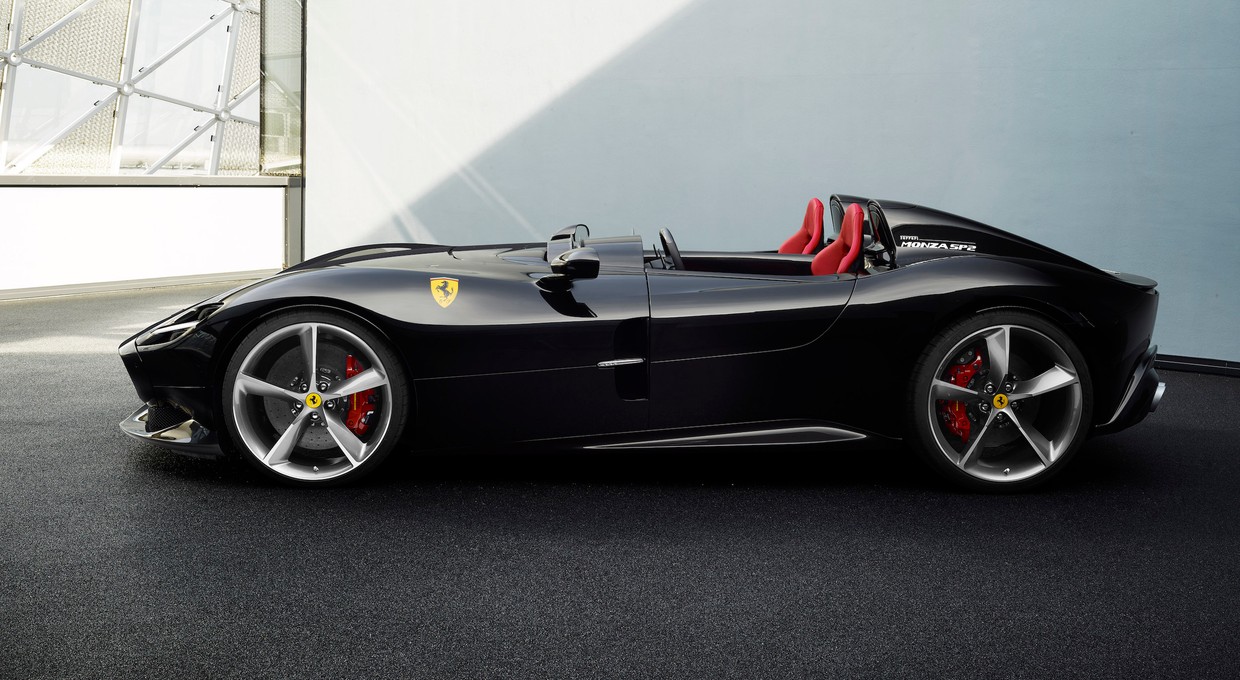 Zlatan Ibrahimovic w unikatowym Ferrari Monza SP2