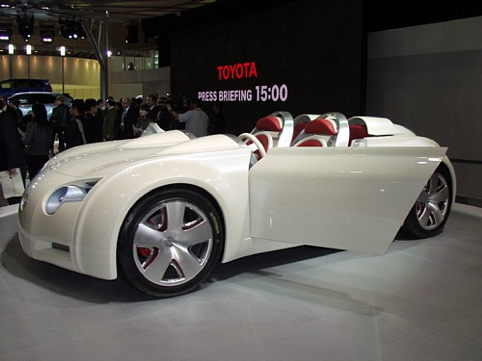 37 Tokyo Motor Show (23.10 - 05.11)