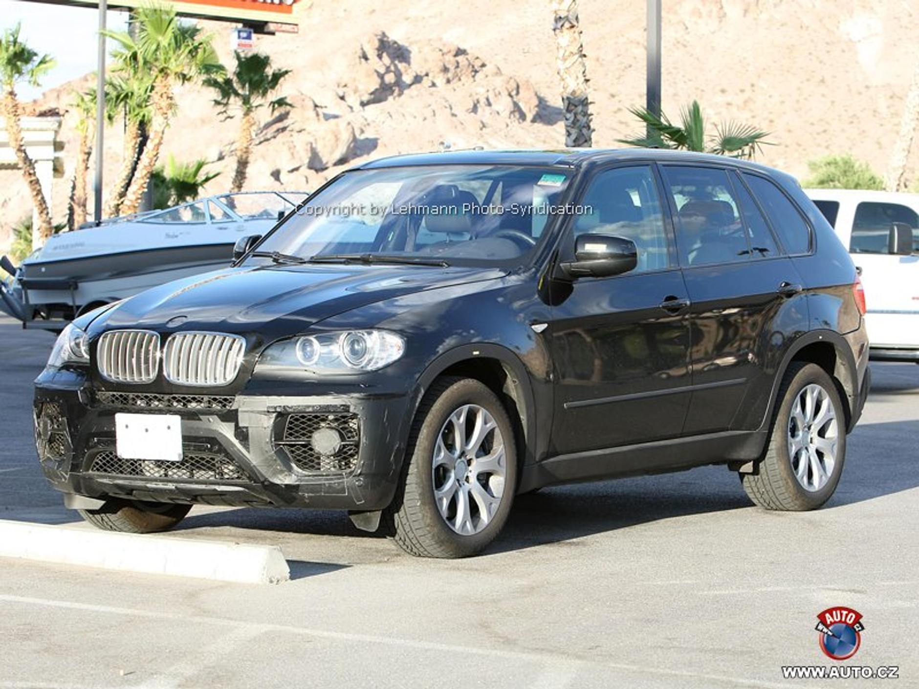 Zdjęcia szpiegowskie: Czy pojawi się najmocniejsze BMW X5 M?