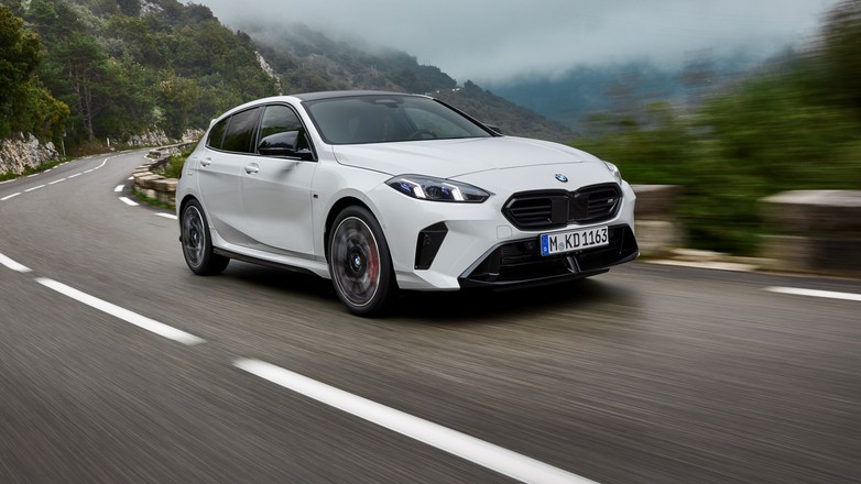 2024 BMW Serii 1