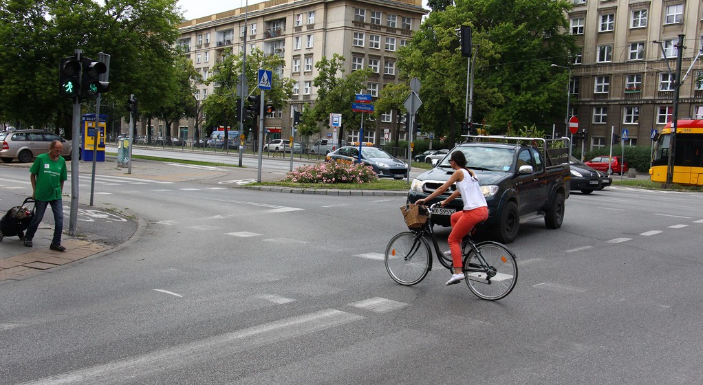 Rozsądek kontra przepisy, czyli dlaczego jeżdżę rowerem po chodniku