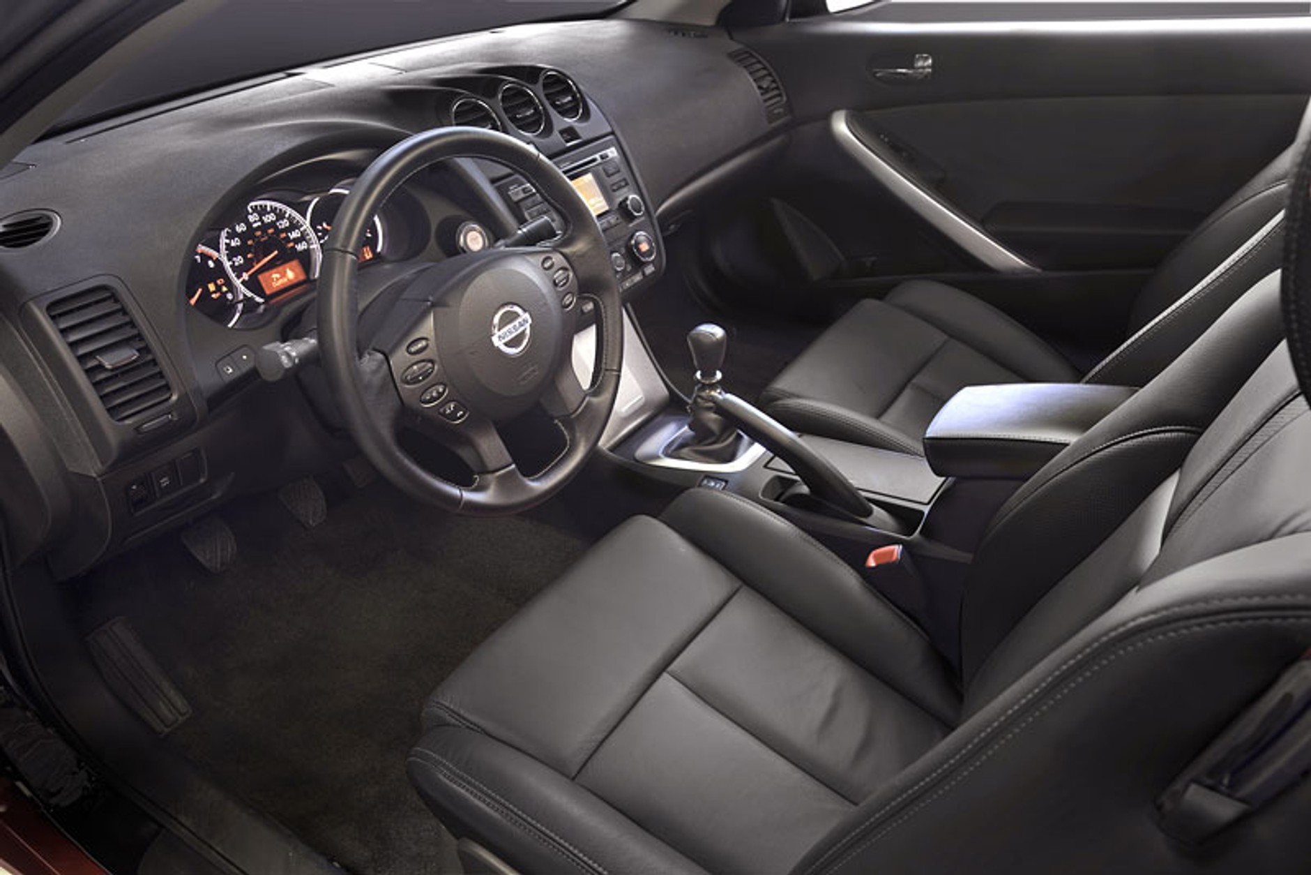 Nissan Altima 2010: amerykański facelifting na rok 2010