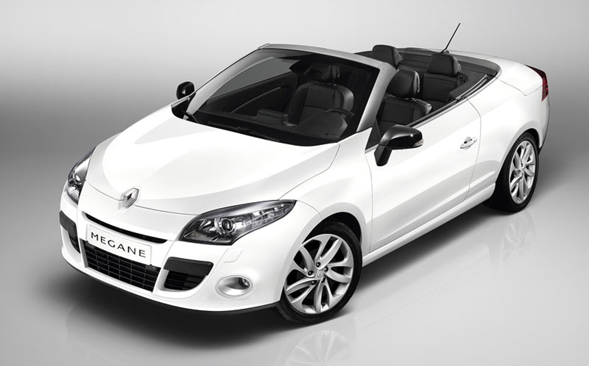 Renault Mégane CC: Nové kupé-kabrio dostane dvouspojkovou převod