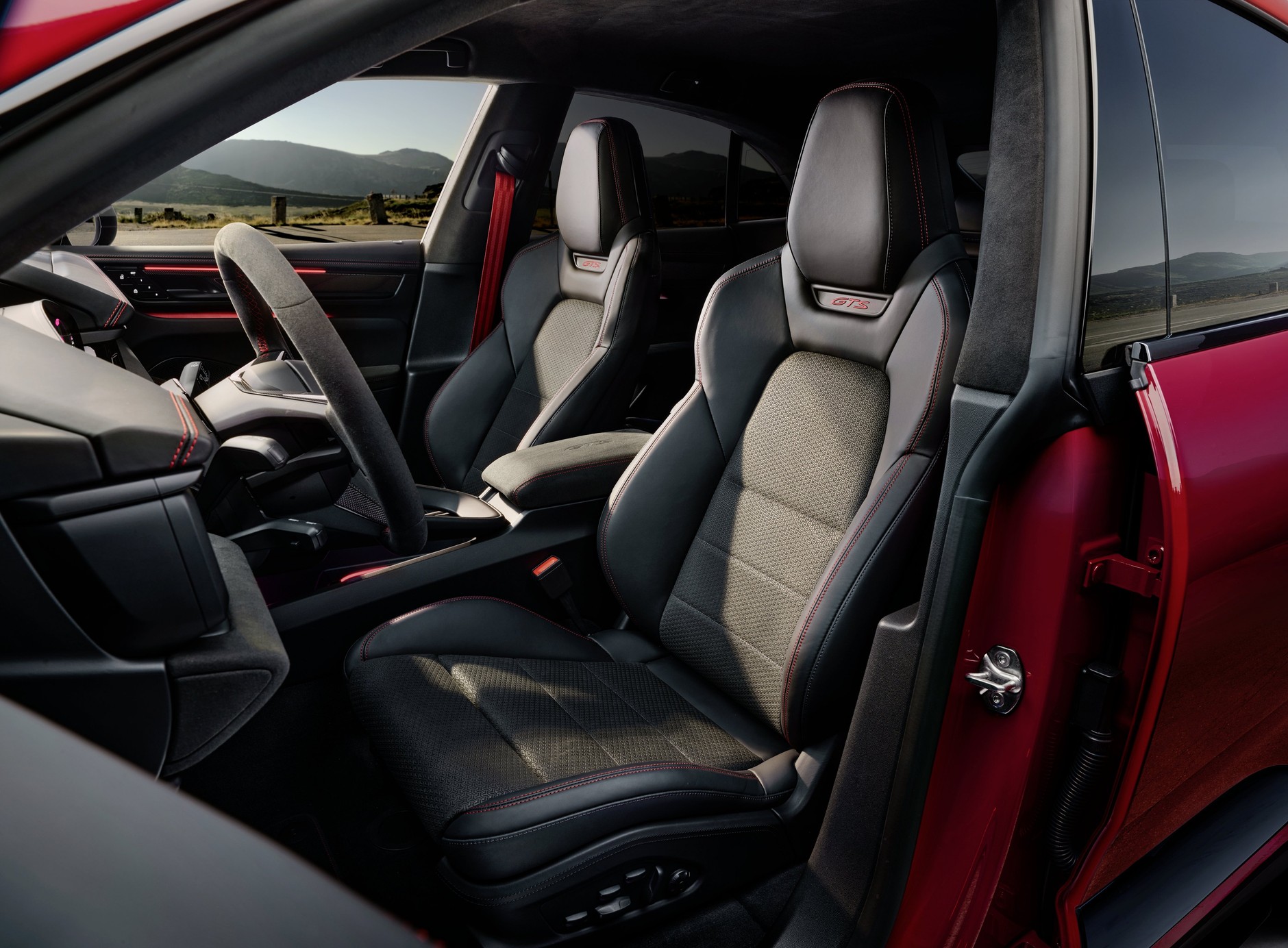 Porsche Macan GTS 2025