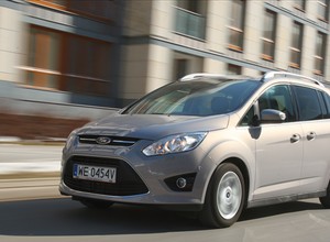 Ford Grand C-Max - Kompaktowy van dla dużej rodziny