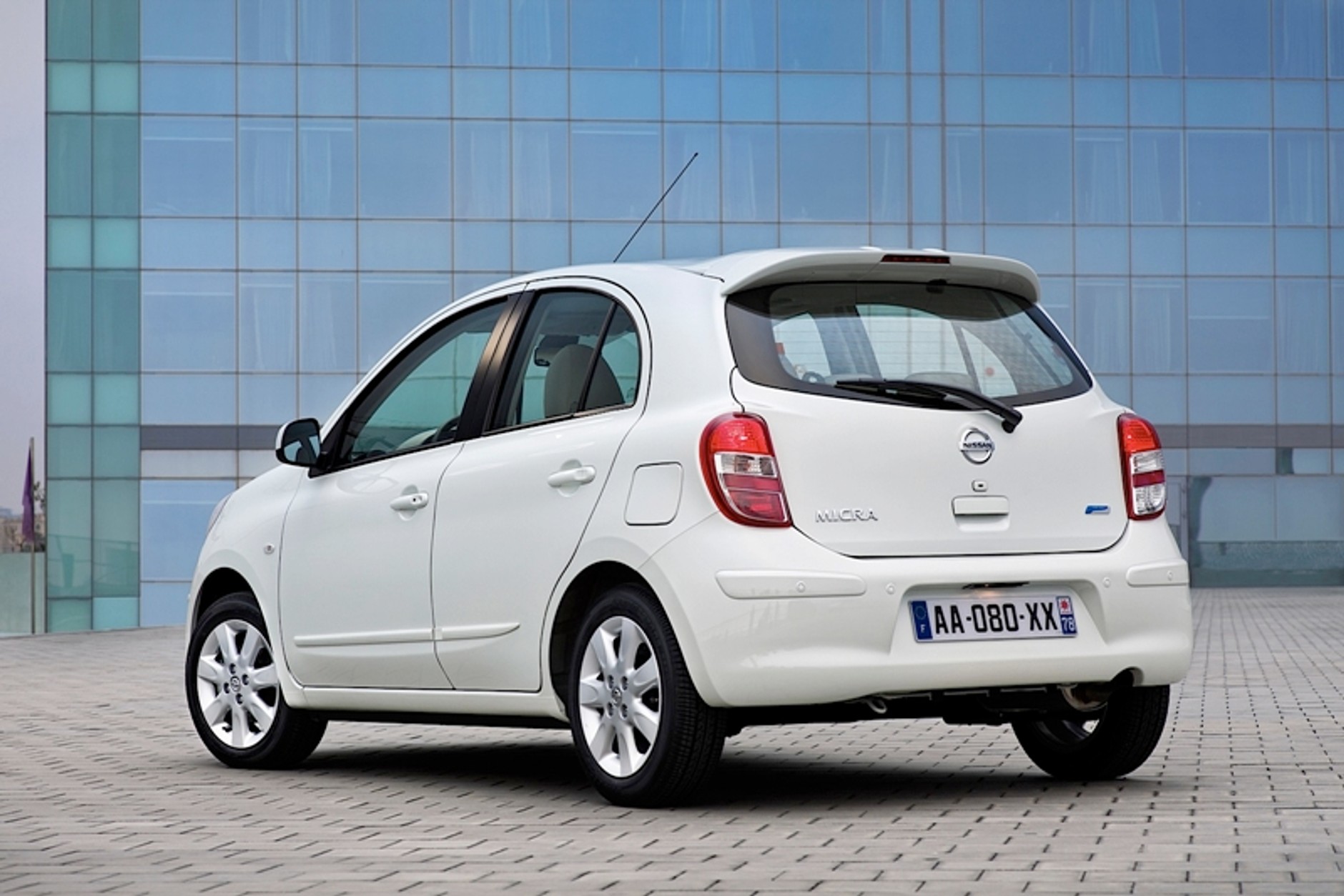 Nissan Micra Turbo o micrym spalaniu