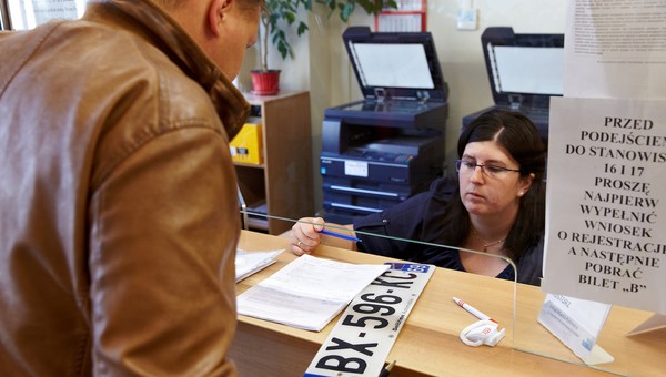 Rejestracja samochodu w czasach pandemii - wyzwanie dla cierpliwych