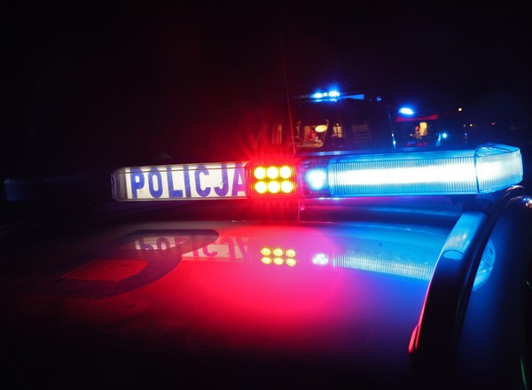 Gdy usłyszał, co zrobiła jego żona, od razu zadzwonił na policję. "Policjanci dziękują"