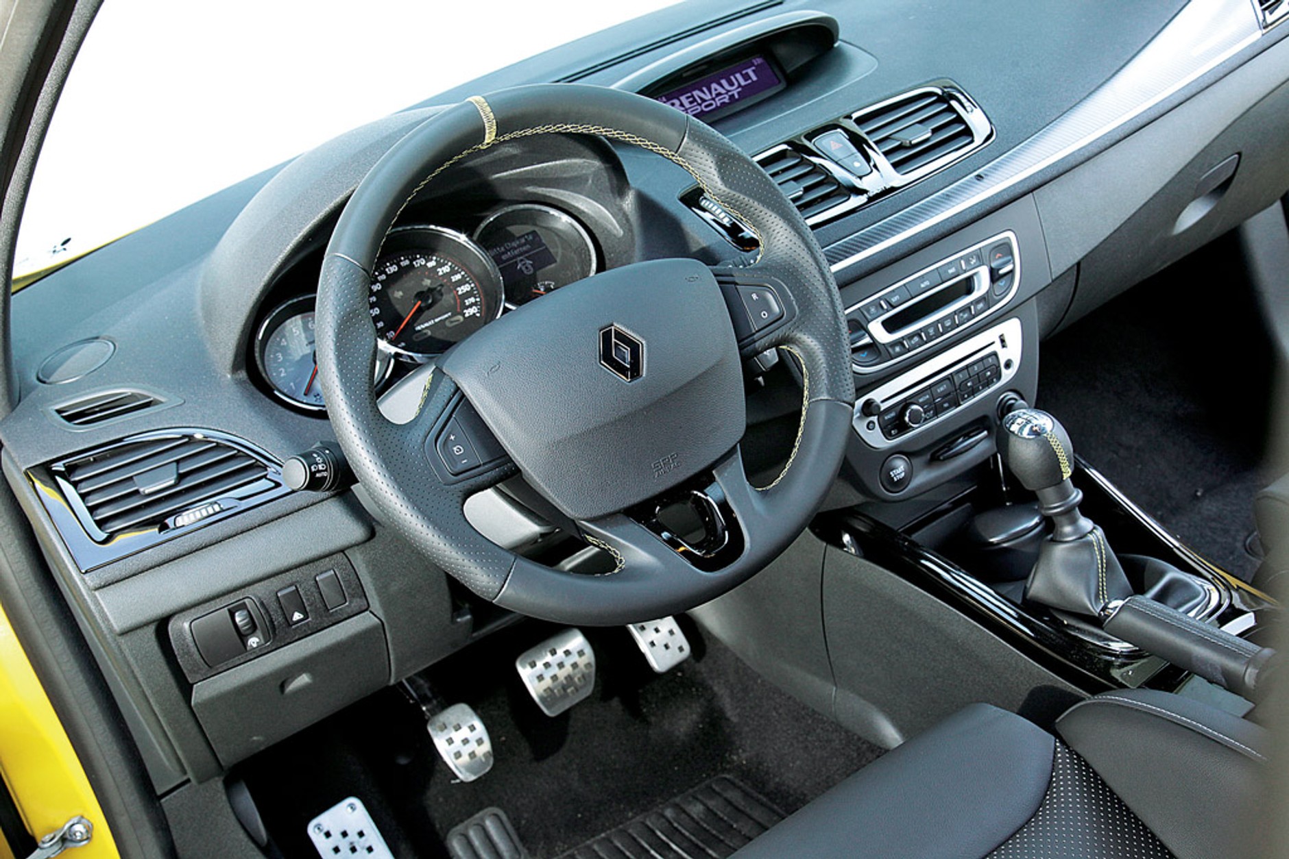 Opel Astra OPC kontra Renault Megane RS: kipią testosteronem