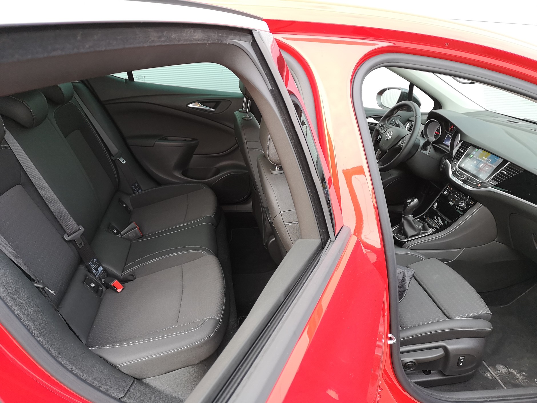 Opel Astra 1.6 Turbo Elite 200 KM