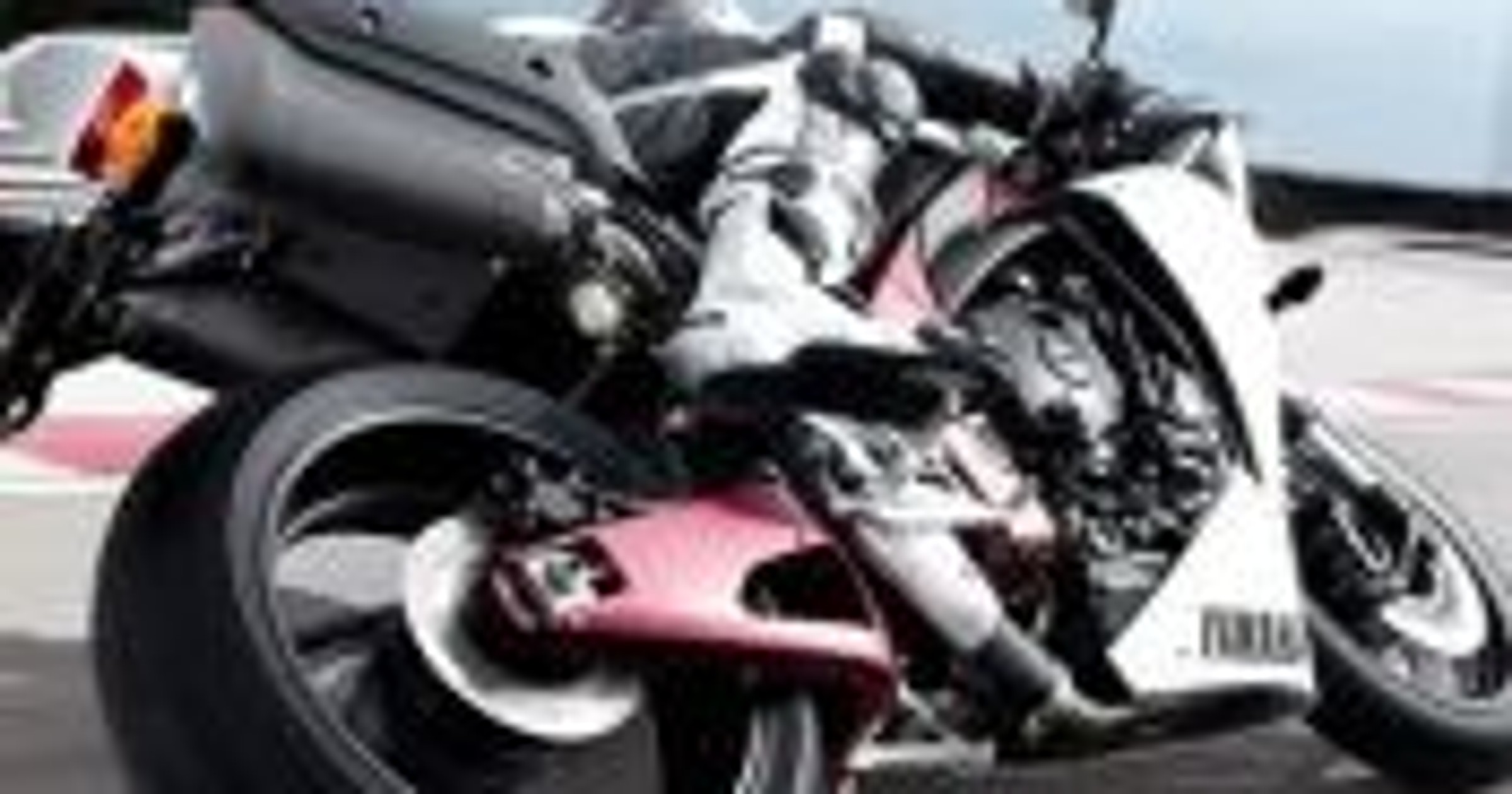 Nowa Yamaha YZF R1