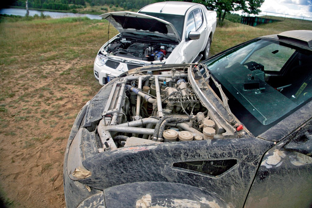 L200 rajdówka kontra seria. Czym auto Małysza różni się od typowego pikapa