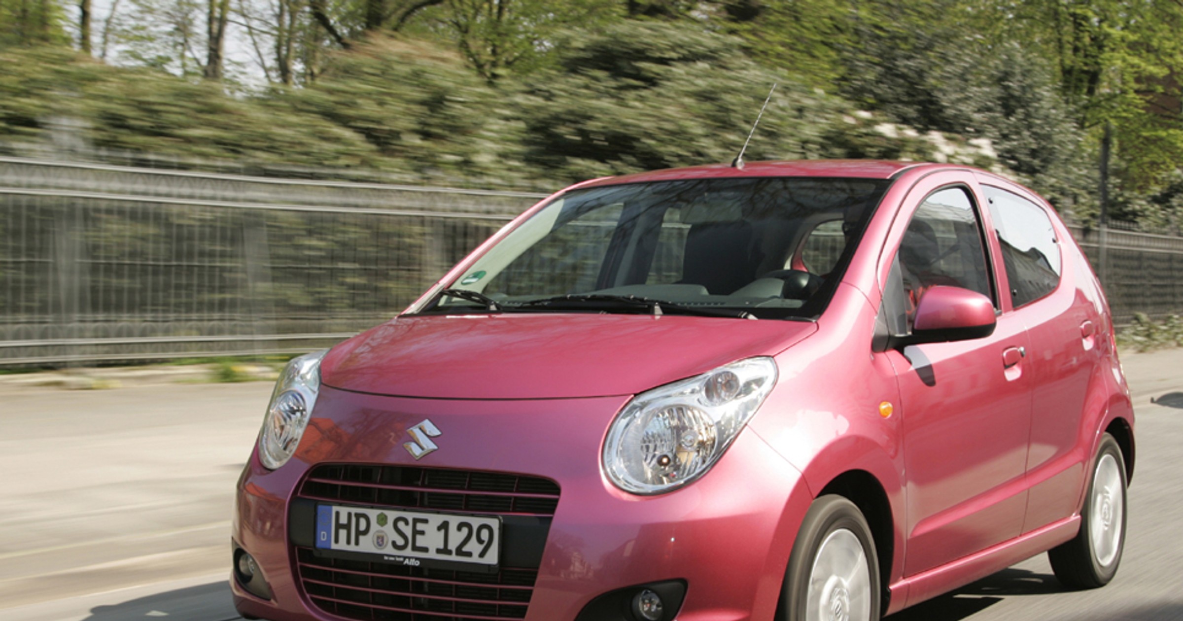 Suzuki Alto 1.0 - Poczuj się uprzywilejowany