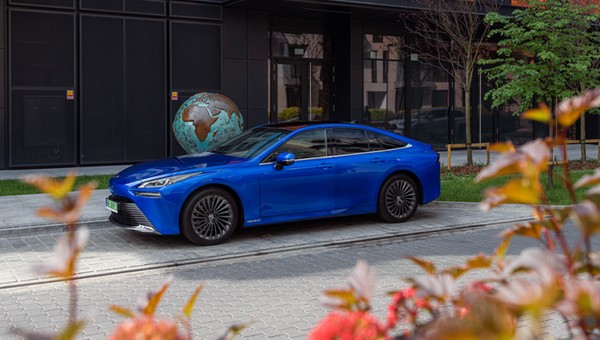 7 mln kilometrów w Toyotach Mirai. Japończycy chwalą się osiągnięciem auta na wodór