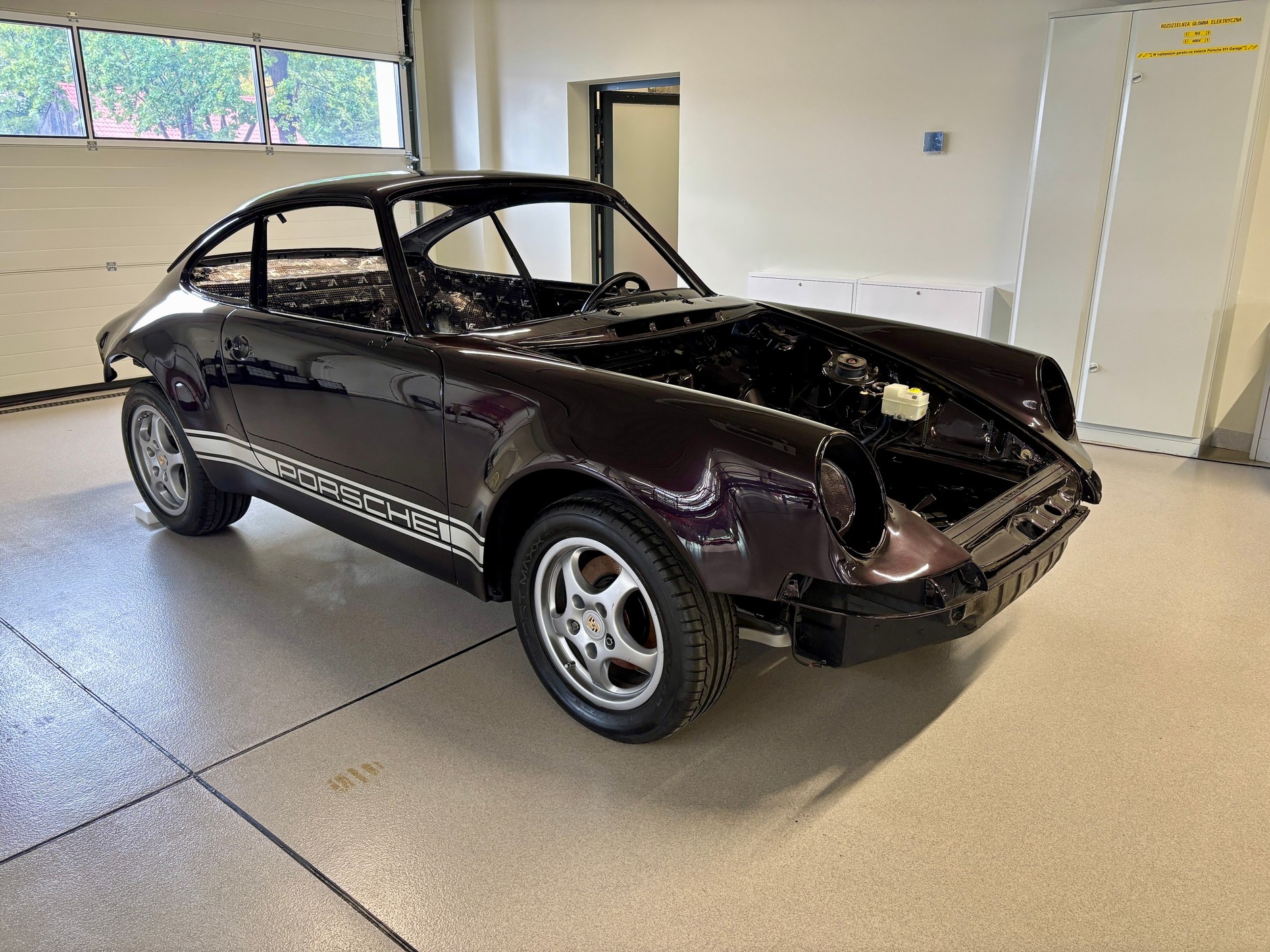 Otwarcie nowej siedziby 911 Garage i budowa kolejnego RWB