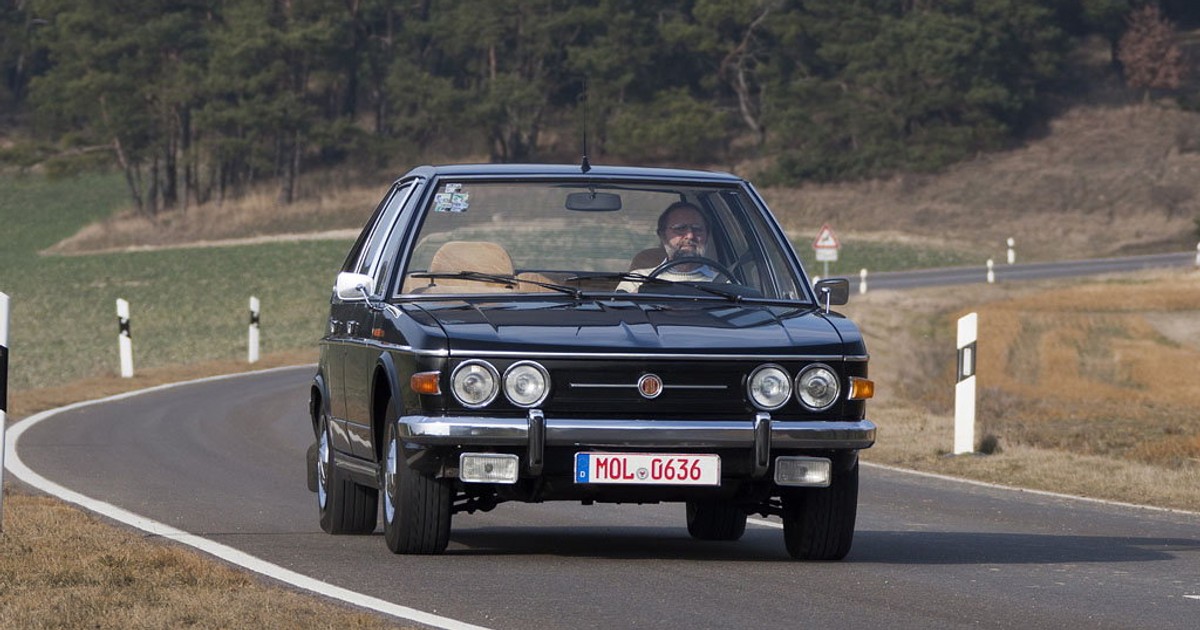 Tatra T613 - Limuzyna towarzyszy z Czechosłowacji
