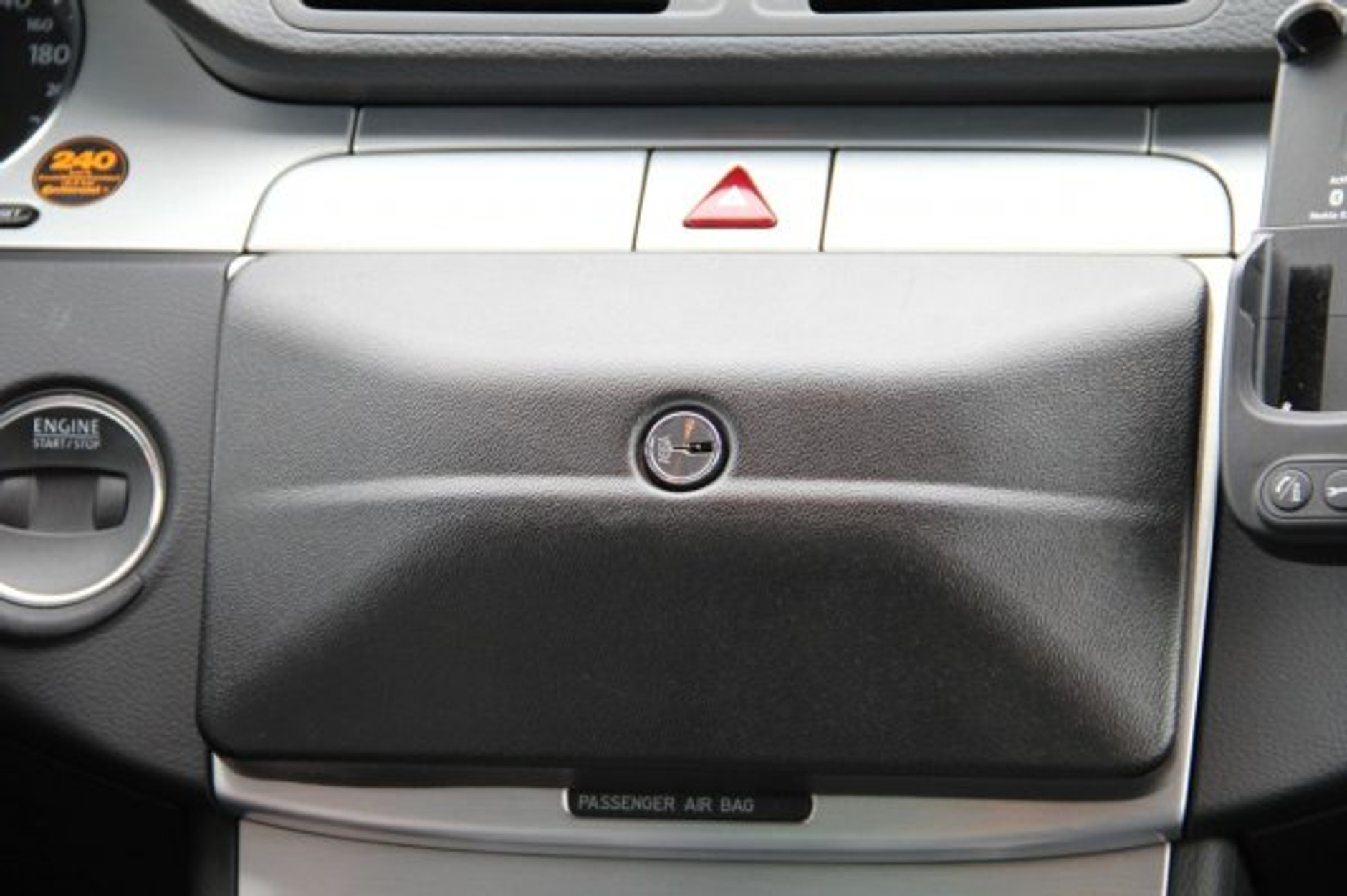 Zablokuj swoją nawigację. Przed złodziejami!