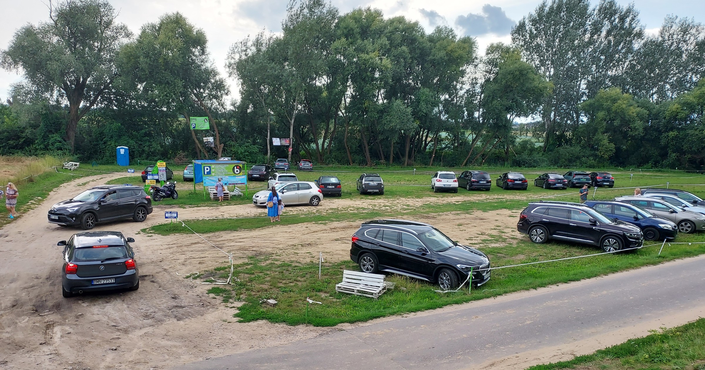 Parking (zdj. ilustracyjne)