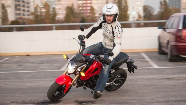 Ceny OC na motocykle i skutery 125 cm3 bez zmian w 2015 r.