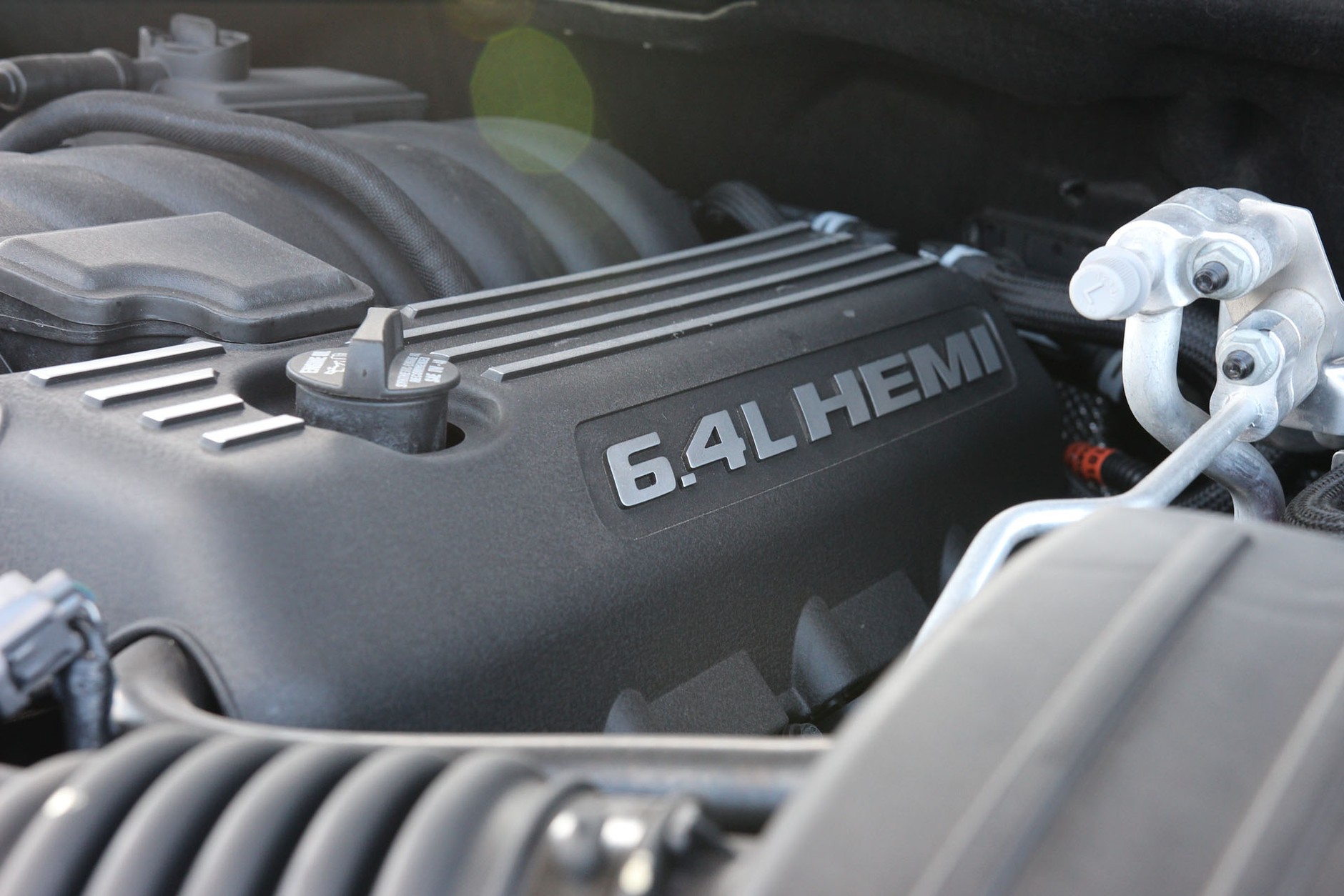 Jeep Grand Cherokee SRT – SUV jakich mało