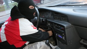 Najczęściej kradzione auta w Polsce. Złodzieje lubią to, co najczęściej kupują Polacy