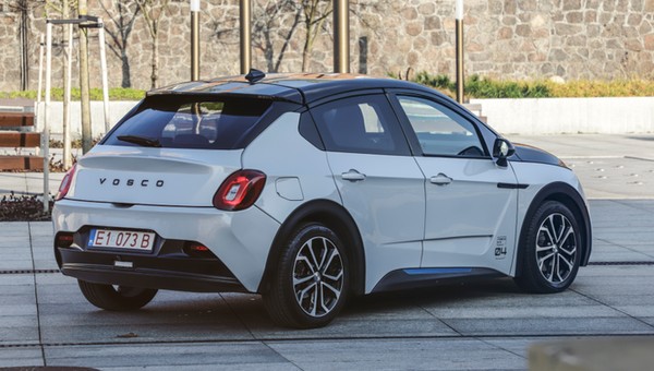 Polski samochód elektryczny już na drogach. Vosco szykuje pierwsze jazdy modelem EV2