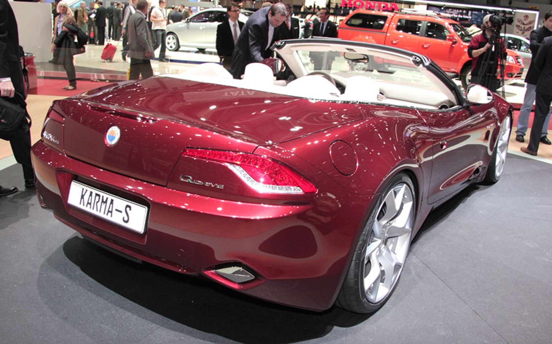Genewa 2009: Fisker Karma – europejska premiera sportowej hybrydy