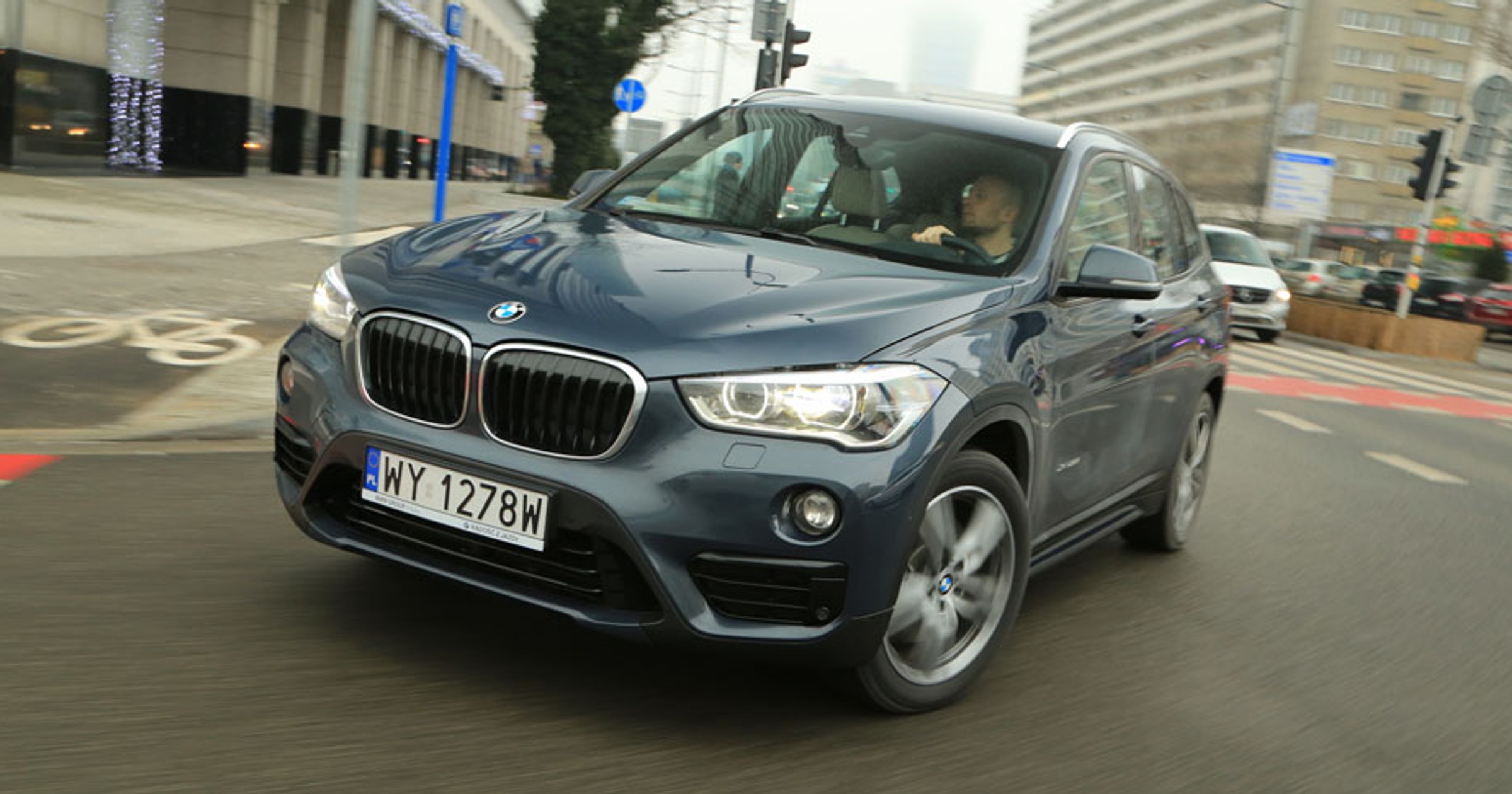 BMW X1 xDrive 25i - ma coś z vana