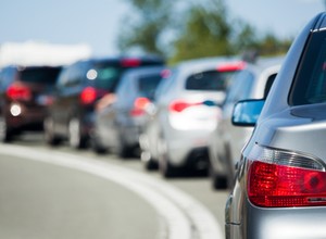 Podatek od aut spalinowych może nie taki straszny. Rząd podaje nowe szczegóły
