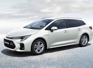 Suzuki Swace, czyli kompaktowy bliźniak Toyoty Corolli
