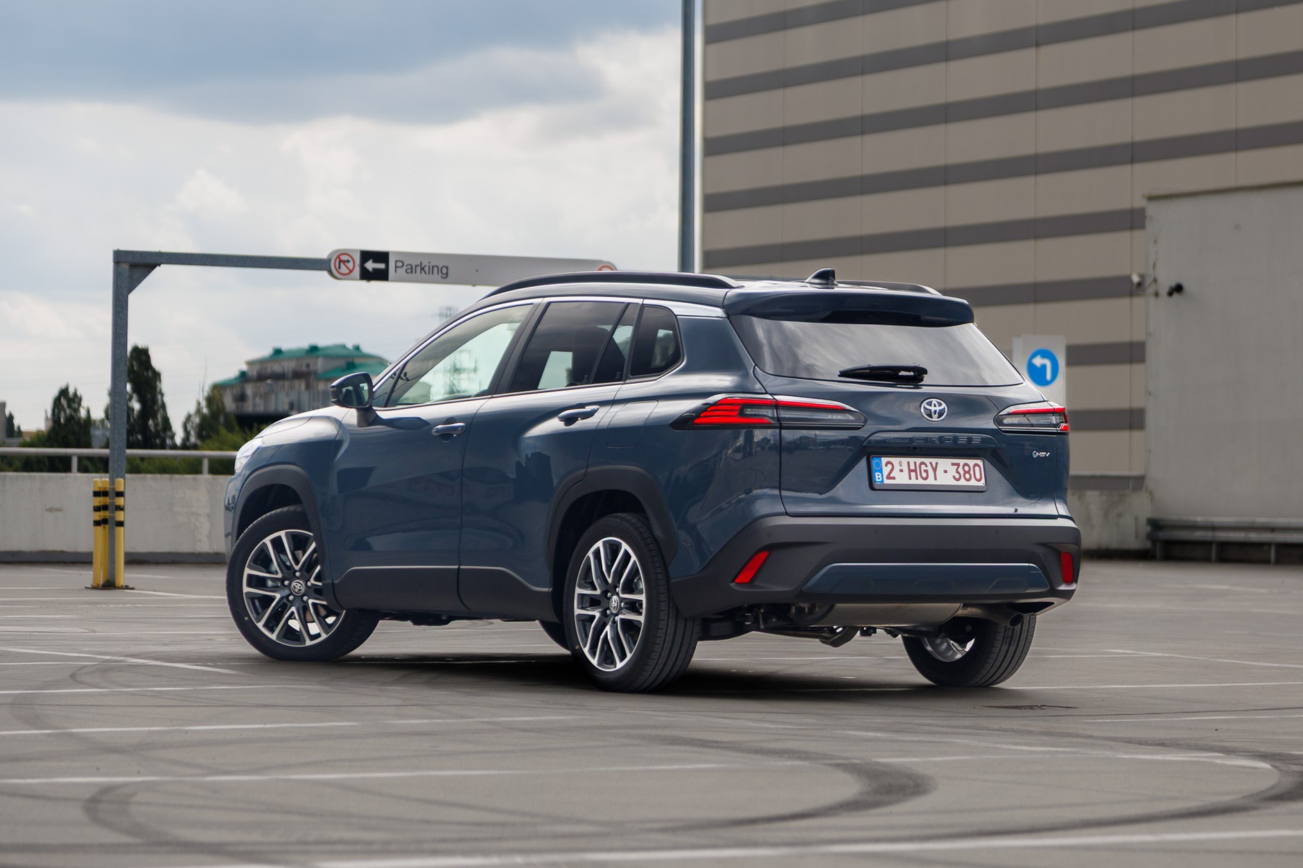 Toyota Corolla Cross Executive 2.0 Hybrid Dynamic Force 178 KM AWD-i e-CVT