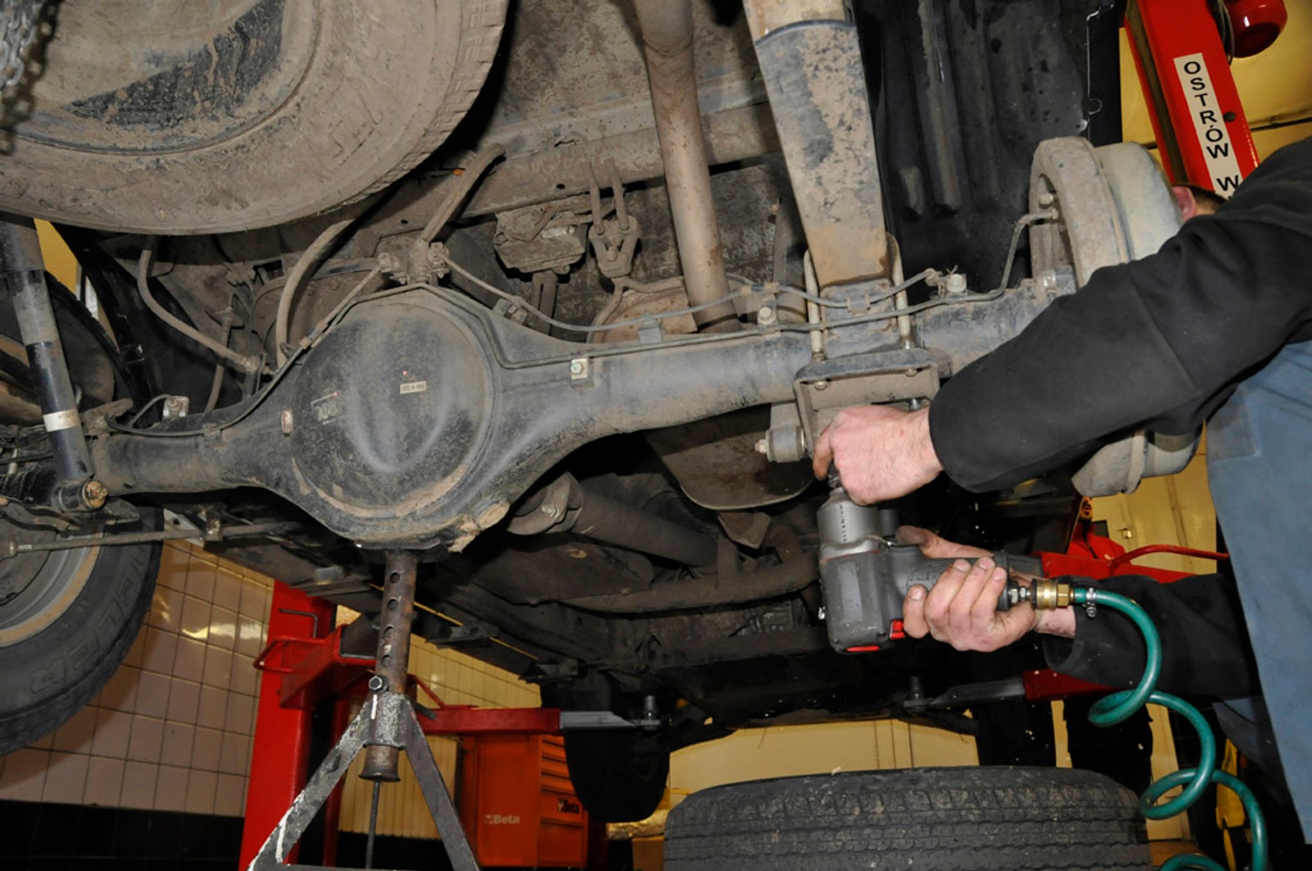 Zawias to podstawa: zobacz, jak podnieść terenówkę